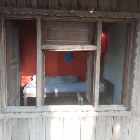 Shanta Ghar A Rustic Guesthouse 치트완 외부 사진