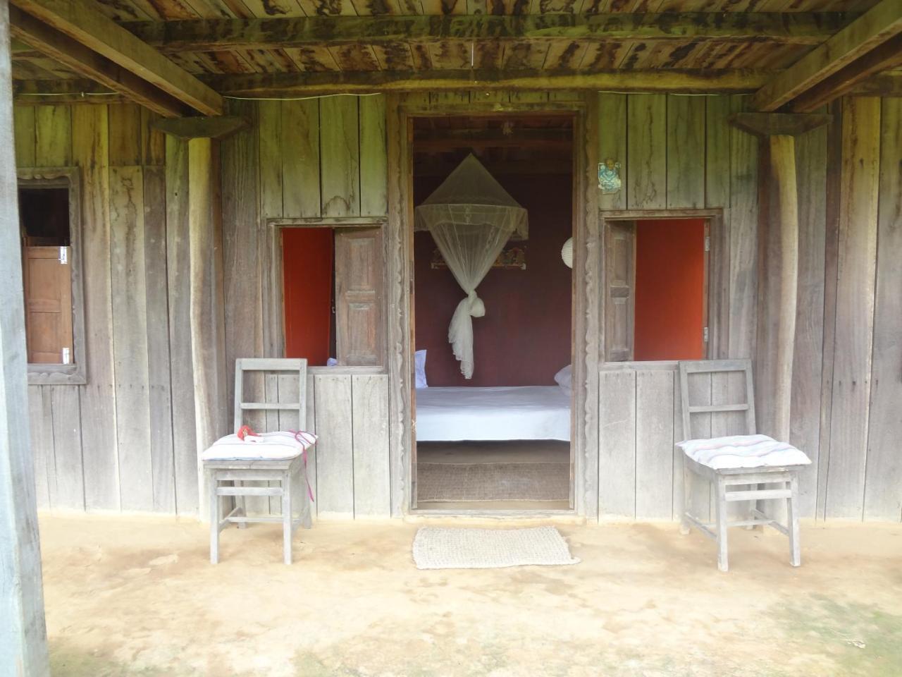 Shanta Ghar A Rustic Guesthouse 치트완 외부 사진
